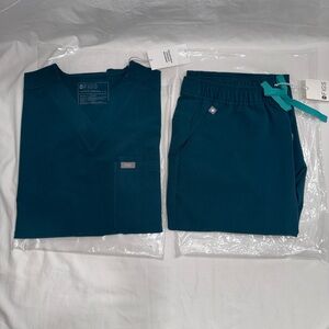 Figs Men’s Teal Scrub Set